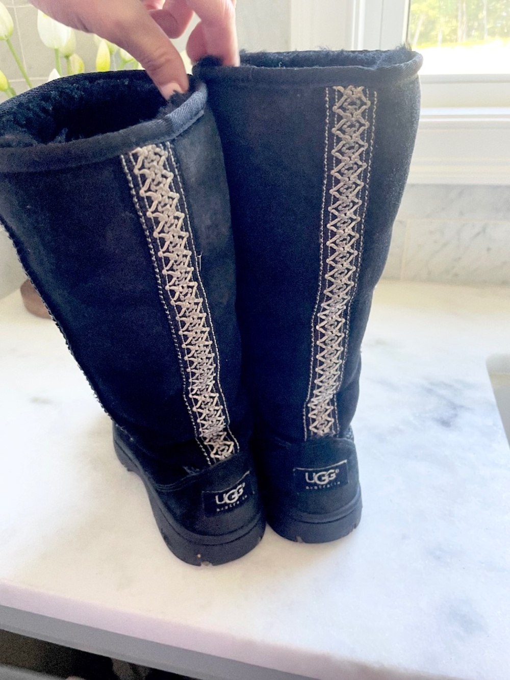 UGG Australia Ultimate Tall Braid 5340 Black Suede Shearling Boots Size 5